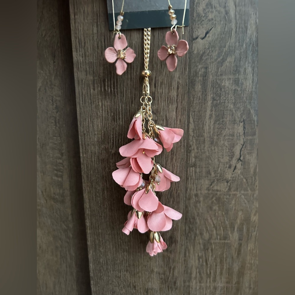 New Pink Gold Floral Tassel Necklace and Earring Set Long Fabric Carol Dauplaise